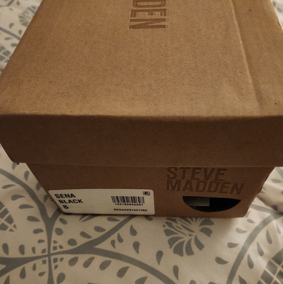 Steve Madden Sena size 8 slides new - Picture 3 of 3